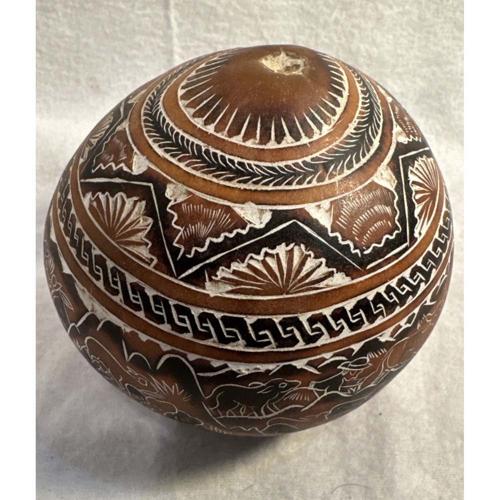 Vintage Hand Carved Etched Painted Peruvian Folk Art Gourd 3.5" Intricate Design